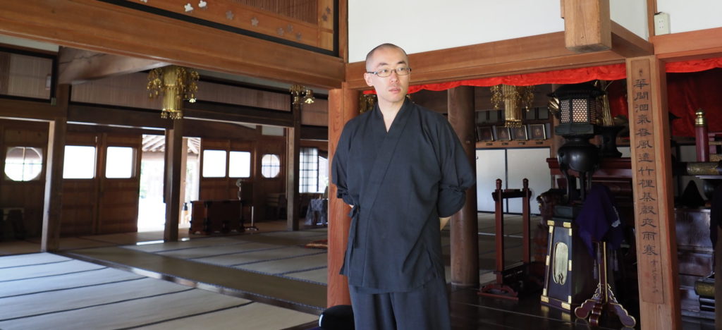 住職の土屋泰順さん